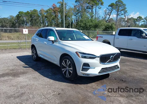 2022 Volvo Xc60 B5 Inscription z USA, uszkodzony, nr VIN YV4L12DL6N1909658
